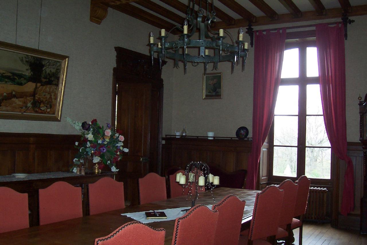 Maillet  Chateau Champigny Bed & Breakfast エクステリア 写真